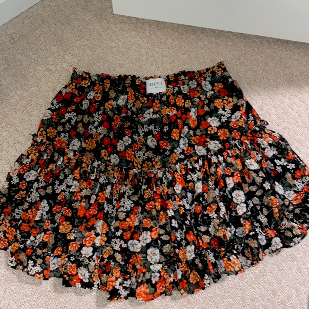 MISA skirt size small, perfect condition